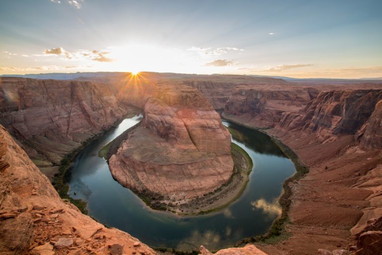 Embracing the Unknown: A Solo Traveler’s Guide to Finding Courage in the Wilderness